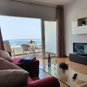 100 Meters From The Ocean Apartament